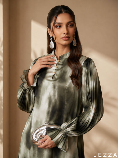 Verdant Wash: Satin A-Line Maxi Dress 86641