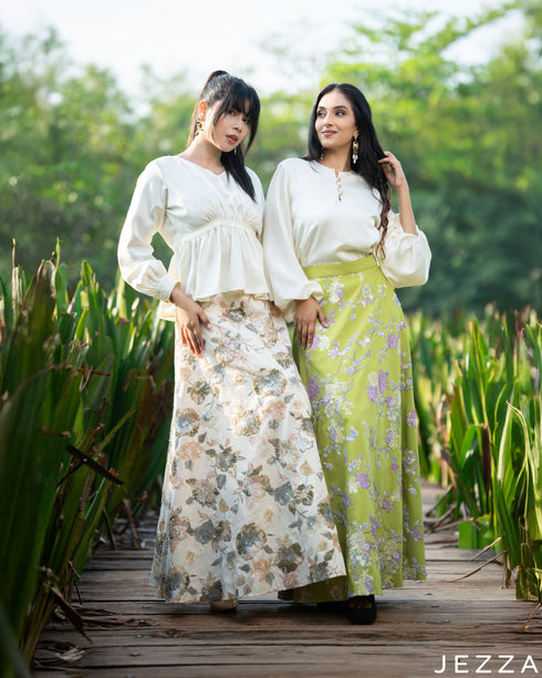 Cream Whisper: Off-White Two-Piece Ensemble 8427/83921