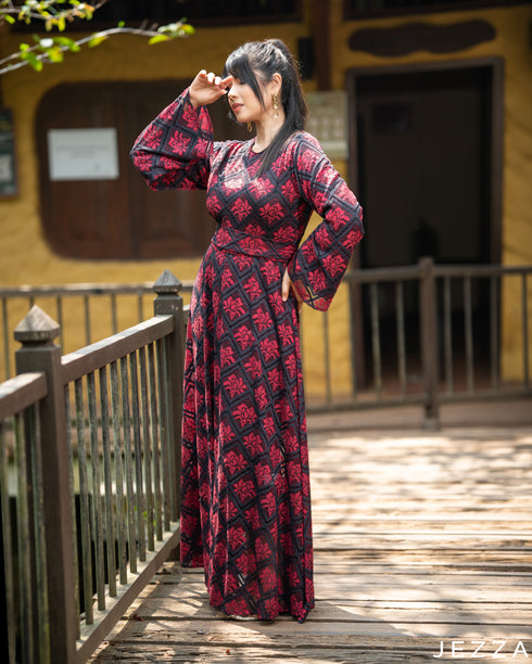 Scarlet Shadow: Full Floral Lace Dress 83212