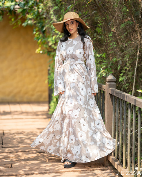 Soft Petal: Latte & White Lace Gown 82732