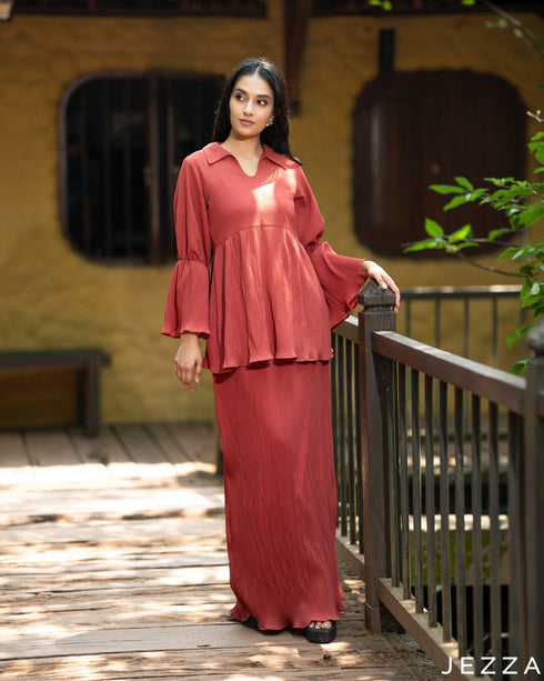 Terra Flow: Pleated Chiffon Co-Ord Set 81072/82712