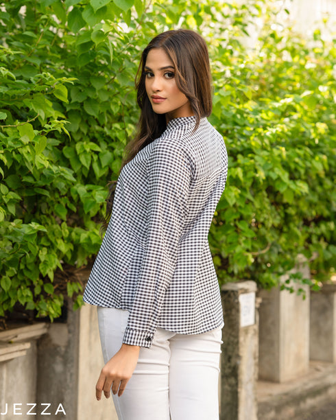 Professional Ease: The Essential Mid-Line Top 73081