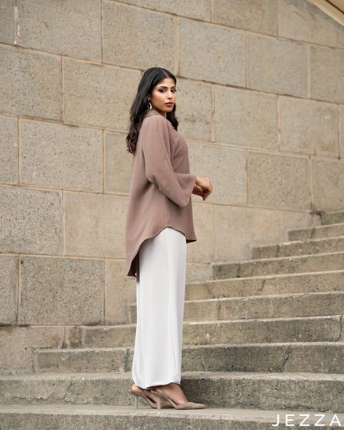 Warm Poise: Burnt Sugar Collared Top 76091