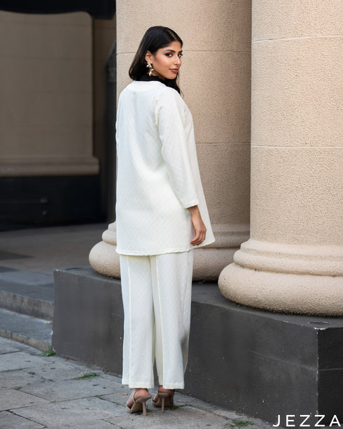 Soft Harmony: Textured V-Neck Set 72931/72941