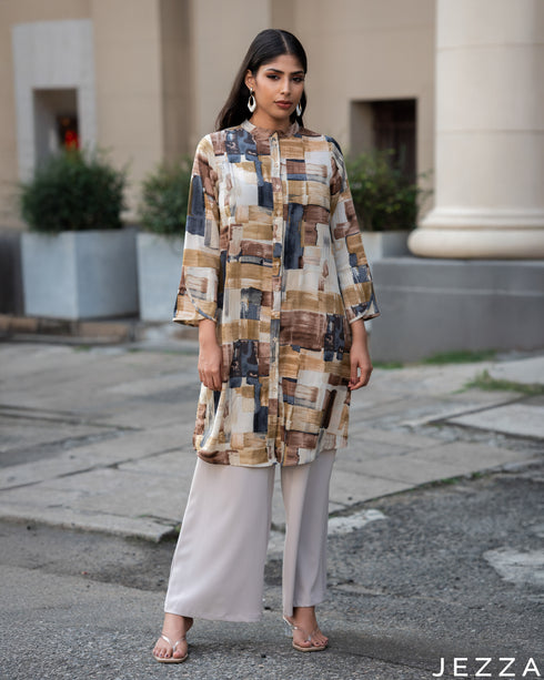 Modern Muse: Abstract Mandarin Knee Top 72691