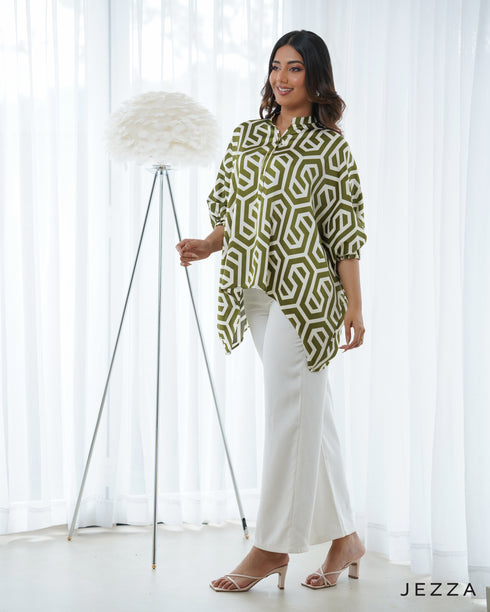 High-Low Hem Satin Top 67901