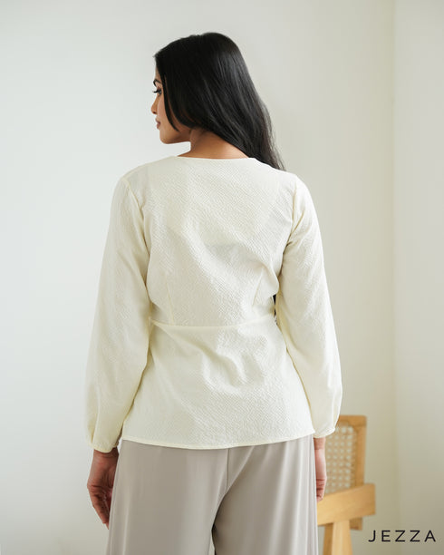 Popcorn Texture Gathered Top 68051