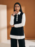 Monochrome Ease: Rib & Cotton Below Hip Top 88201
