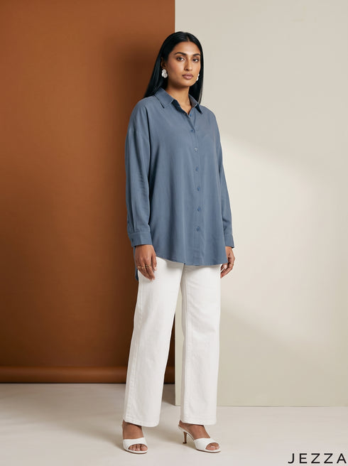 Deep Blue Ease: Relaxed Poly Cotton Below Hip Top 90362
