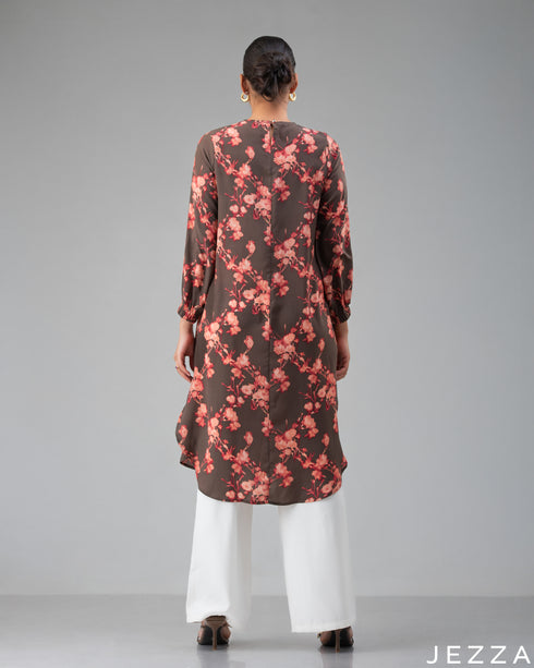 Blooming Grace: Floral Midi Top 77641