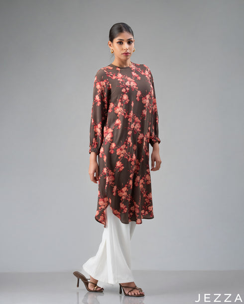 Blooming Grace: Floral Midi Top 77641