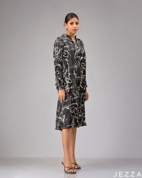 Elegant Contrast: Black & White Satin Top 76611