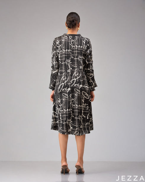 Elegant Contrast: Black & White Satin Top 76611