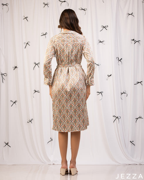 Motif Elegance: Satin Lapel Below-Knee Top 79331