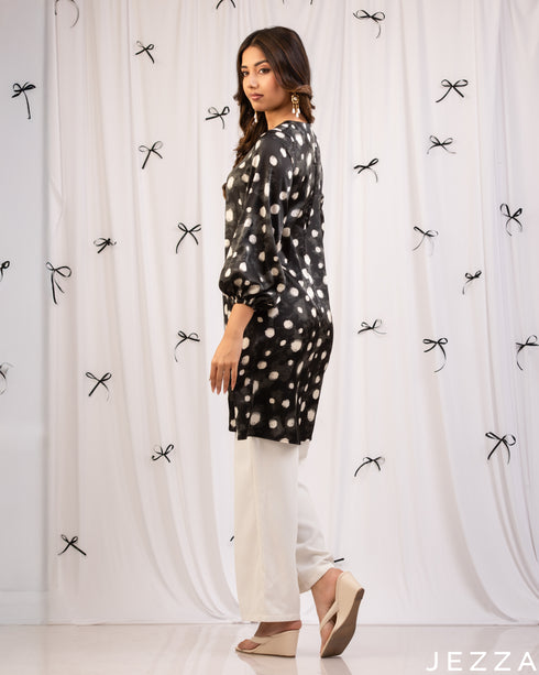 Playful Charm: Satin Polka-Dot Knee Top 80891