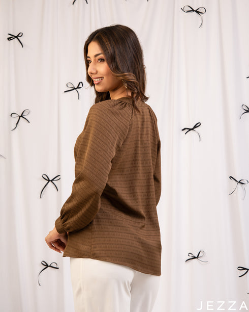 Deep Elegance: Café Noir V-Neck Hip Top 80712