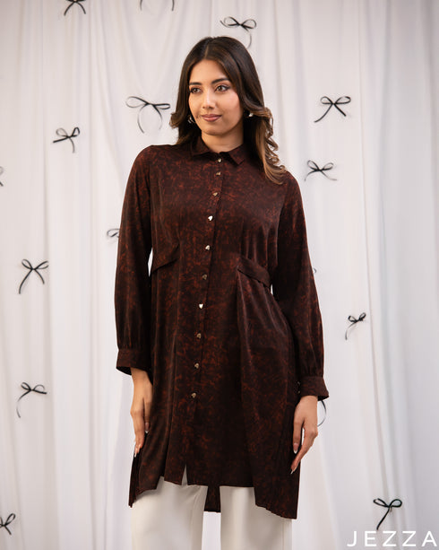 Modern Art: Abstract Collared Below-Hip Top 78411