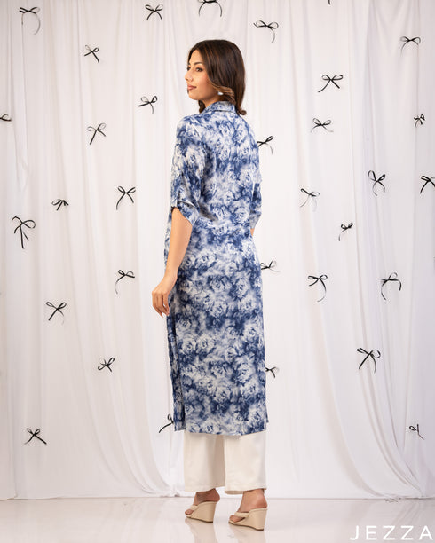 Abstract Charm: Collared 3/4 Sleeve Midi Top 82091