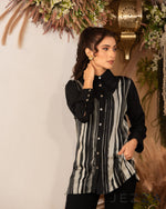 Load image into Gallery viewer, Printed Polyester & Twill Button-Down Top 59781