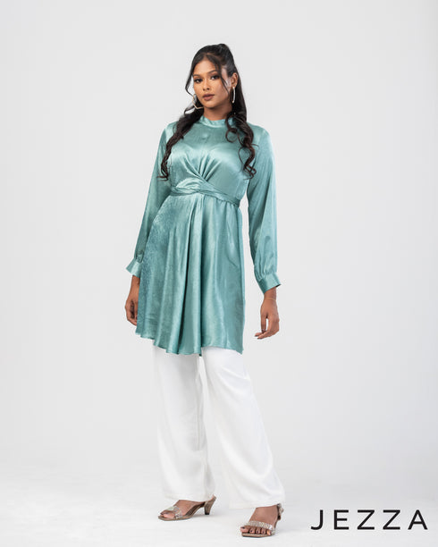 Gleaming Satin Top with a Twist 62522