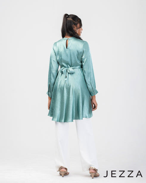 Gleaming Satin Top with a Twist 62522