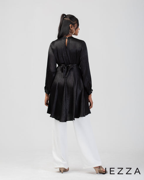 Gleaming Satin Top with a Twist 62521