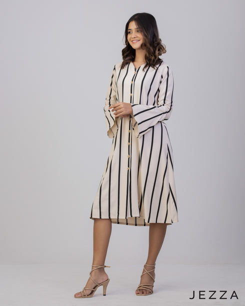 Versa Charm: Button-Down Polycotton Dress-Top 66401