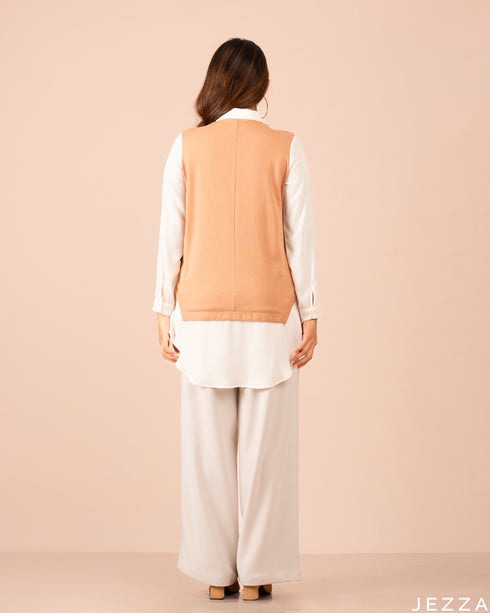 Hip Top With A Fusion Of Cotton Knit And Polyester 50783