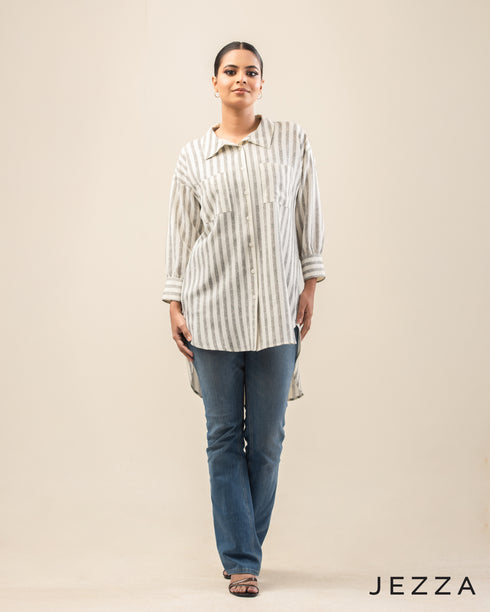 Modern Balance: High-Low Double-Pocket Top 72281