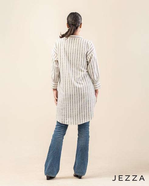 Modern Balance: High-Low Double-Pocket Top 72281