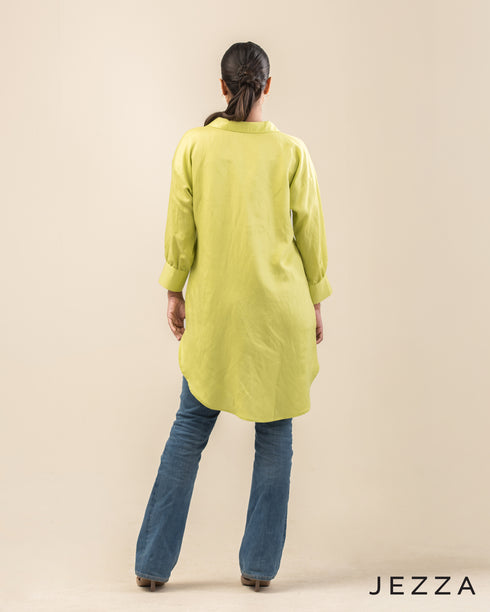 Modern Balance: High-Low Double-Pocket Top 70851