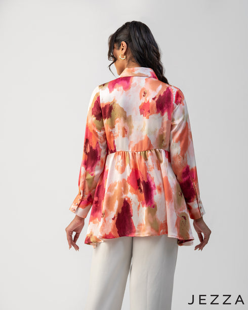 Elegant Line: Below-Hip Crinkle Satin Top 68161