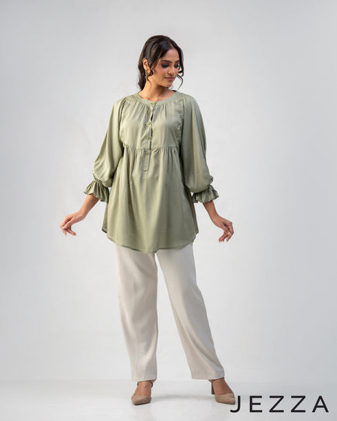 The Breezy Cover-Up: Above-Knee Casuals 72892