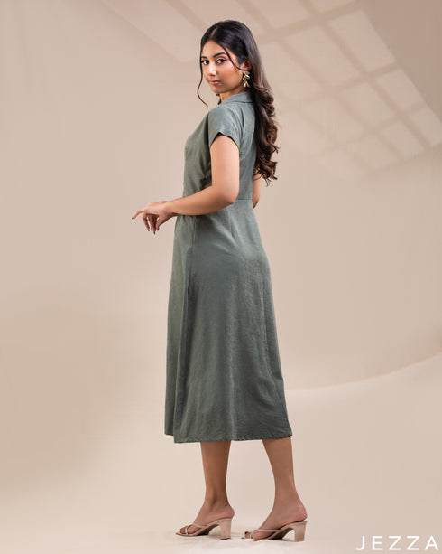 Effortless Elegance: The Satin Regular-Fit Midi Dress 76831