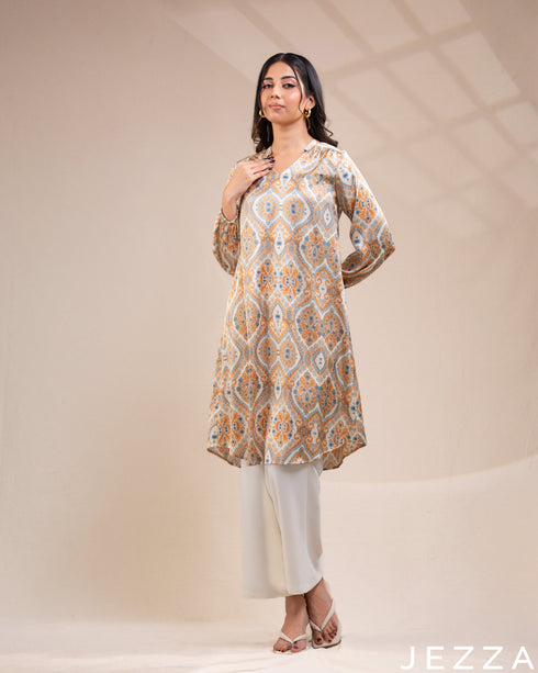 Artful Ease: The Motif-Print Satin Knee Top with Mandarin Collar 76891