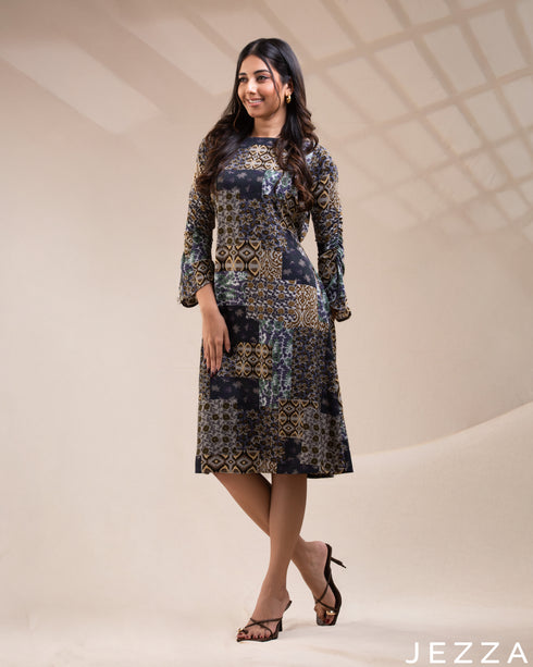 Refined Flow: The Regular-Fit Below Knee-Length Dress-Top 77001