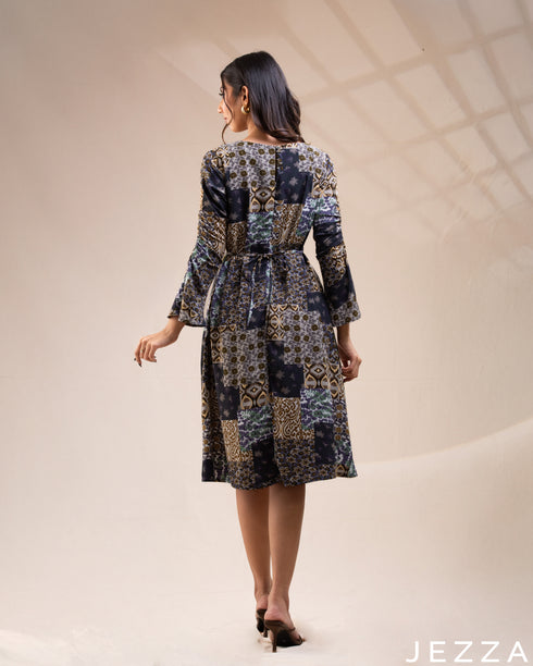 Refined Flow: The Regular-Fit Below Knee-Length Dress-Top 77001