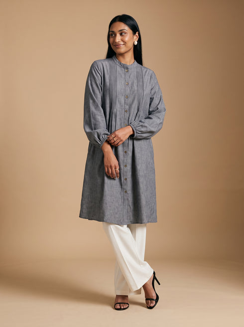 Grey Horizon: Cotton Mandarin Knee Top 81692