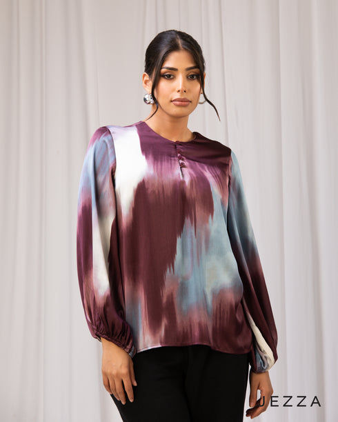 Fluid Elegance: Round-Neck Crush Satin Top 72111