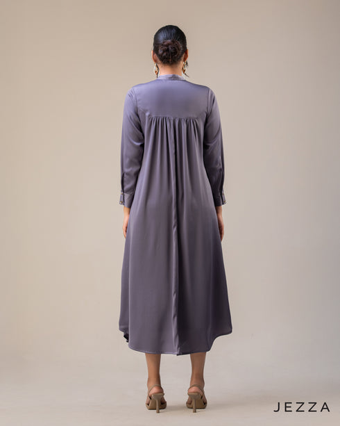 Refined Flow: Crinkle Satin Mandarin-Collar Midi Top 66101