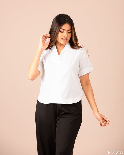 Hip Length Top With Decorative Collar 52721