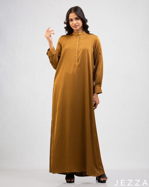 Regal Flow: Elegant Gold Satin Dress 76221