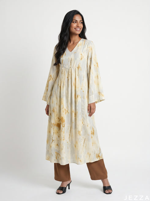 Fluid Contrast: Marble Print Midi Top 81362