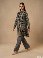 Load image into Gallery viewer, Ornate Elegance: Tapestry Print Knee Top 83861
