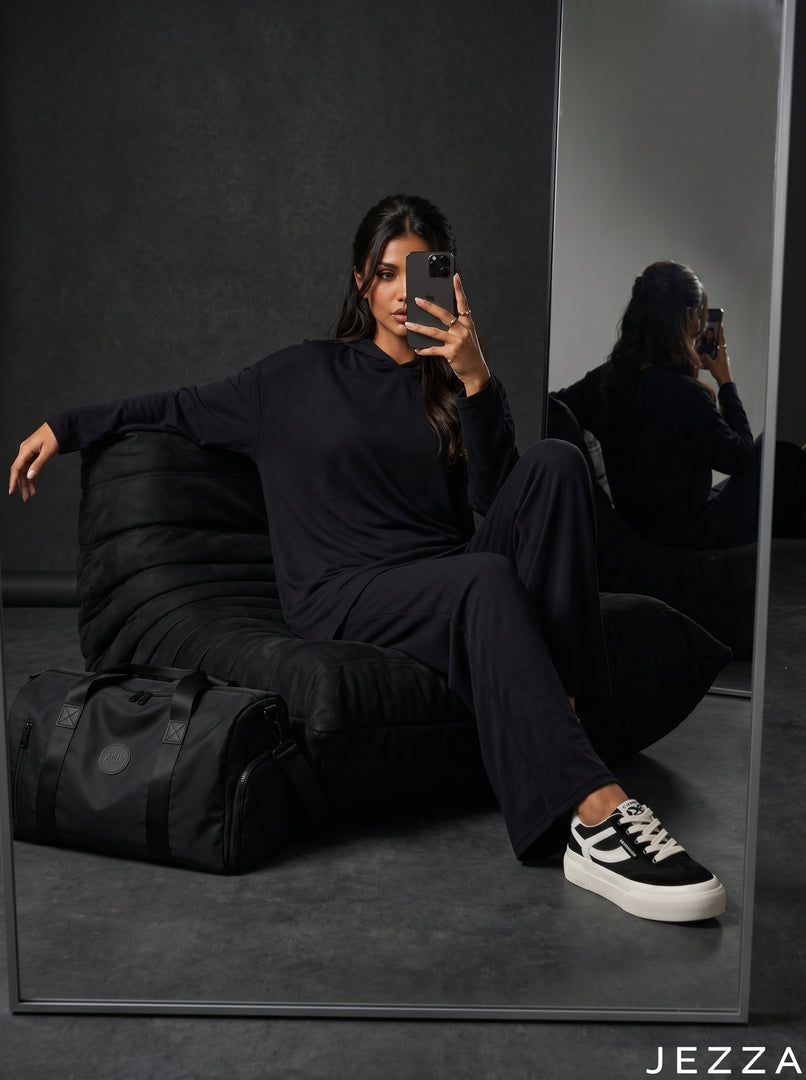 Off-Duty Mode: Black Hoodie & Pant Set 87441
