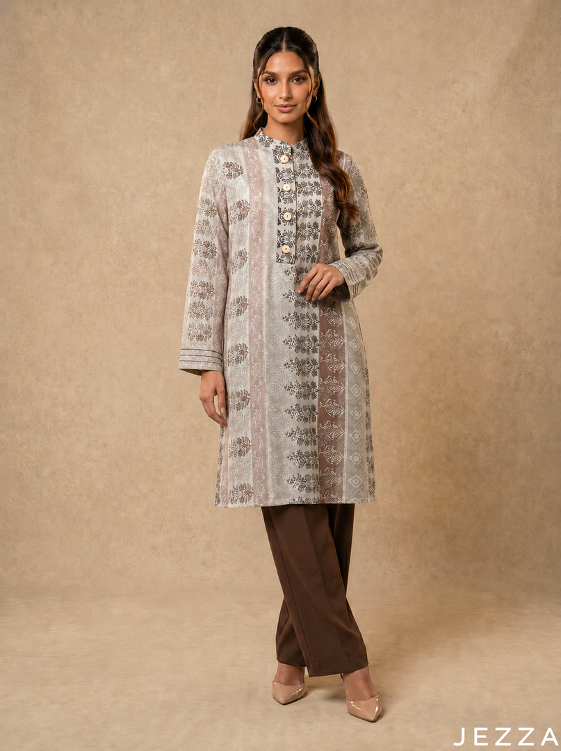 Structured Heritage: Vertical Border Knee Top 79361