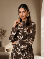 Load image into Gallery viewer, Floral Sketch: Mandarin Collar Knee Top 87032
