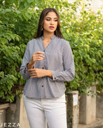Load image into Gallery viewer, Professional Ease: The Essential Mid-Line Top 73081