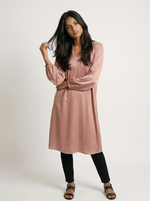 Load image into Gallery viewer, Regal Line: Brocade Detail Knee Top 82321