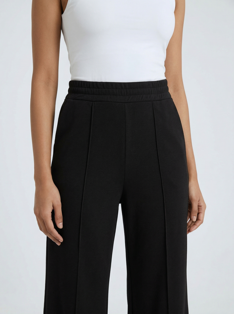 Black Core: Relaxed Knit Ankle Pants 82412